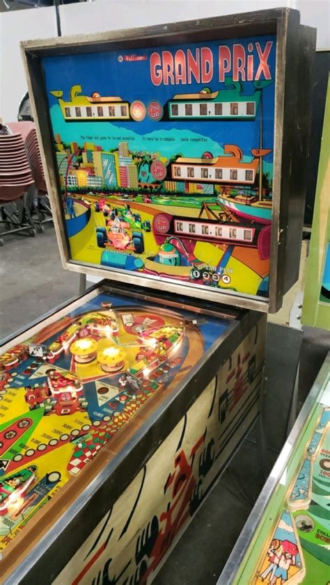 Grand Prix Pinball Machine Williams 1976 7