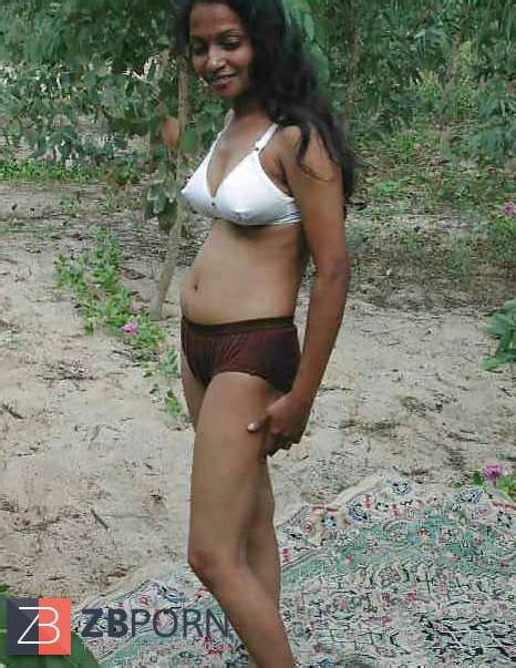 Indian Aunty Flashing Zb Porn