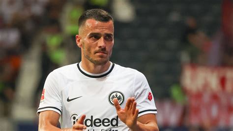 Eintracht Frankfurt Wechsel Perfekt Topklub Schnappt Sich Filip Kostic