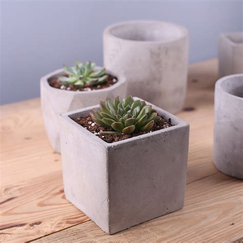 A1 Small Square Flower Pot Mold Quincaillerie A1s Online Hardware Store