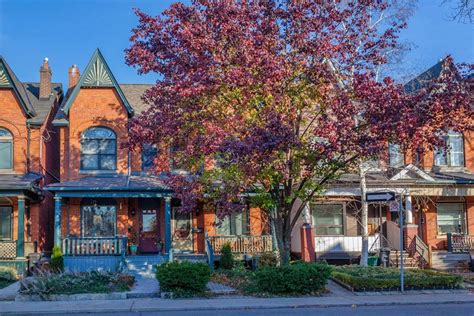 Parkdale Neighbourhood Guide | Silver Burtnick & Associates