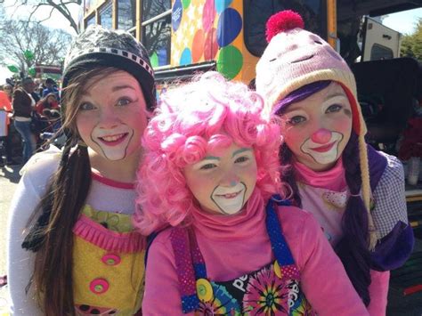 Pin By Margaret Blythe On Clown Faces Female Clown Clown Pics Clown