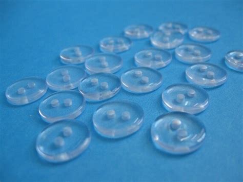 20 Clear Transparent Plastic Button 13mm