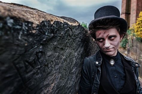 St James Secret Garden Cemetery Tour In Liverpool