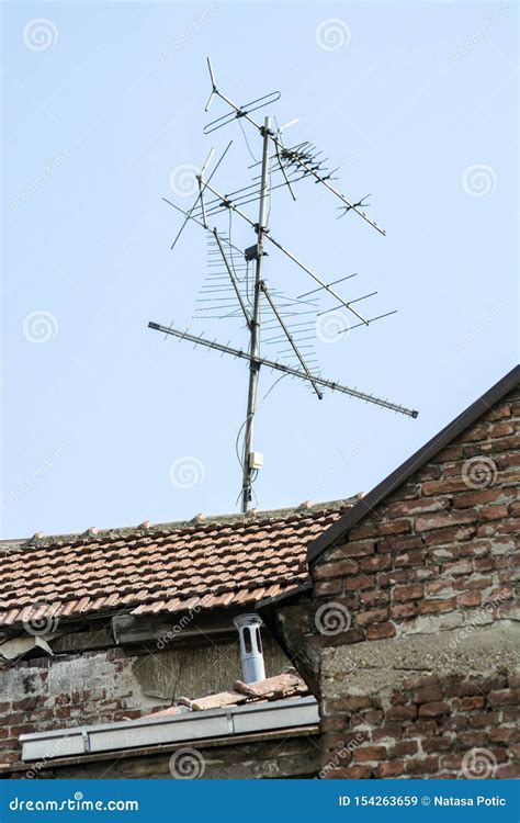 Old Time Tv Antenna at Gabrielle Trouton blog