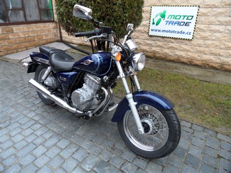 MOTO TRADE Suzuki GZ 250 Marauder