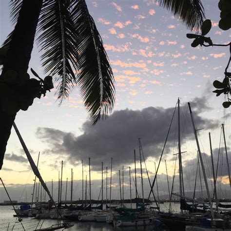 La Mariana Sailing Club Tiki Bar In Honolulu Oahu Hi