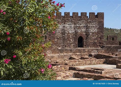 Castelo De Silves Em Portugal Foto De Stock Imagem De Arquitetura