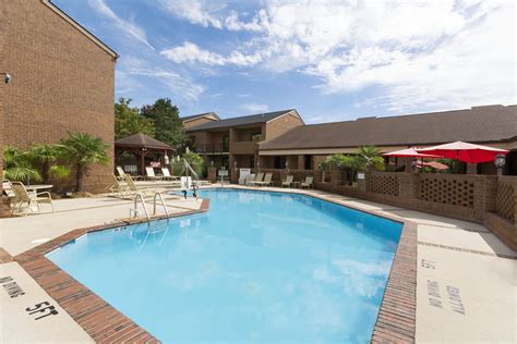 Ramada by Wyndham Raleigh | Raleigh, NC Hotels