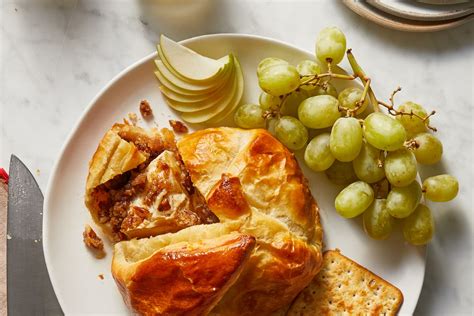 Two Peas And Their Pod Baked Brie Recipe Review The Kitchn