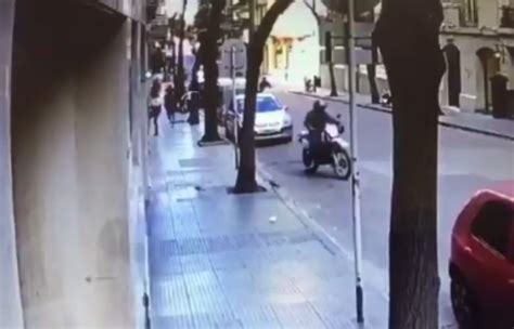 Le Arrebataron Mil A Una Mujer En Una Salidera Bancaria Noticias