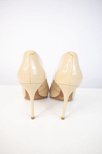 Scarpin Schutz Nude Verniz Rehabita Brechó