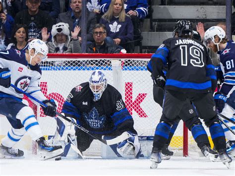 Samsonov 'almost cried' when fans chanted during shutout | theScore.com