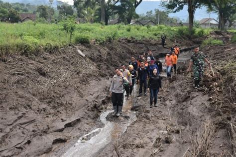 Cari Penyebab Utama Banjir Ijen Kapolres Bersama Dandim Menyusuri