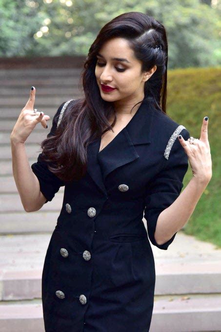 Shraddha Kapoor In Black Coat Dress For Rock On 2 Promotions Boldsky