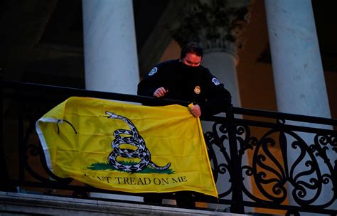 Yellow Gadsden Flag Carries A Long And Shifting History Ourquadcities