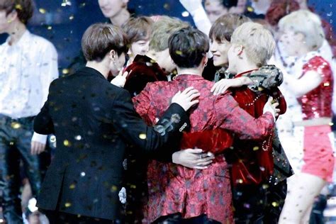 Literally Just 20 High Definition Photos Of Bts Hugging Each Other