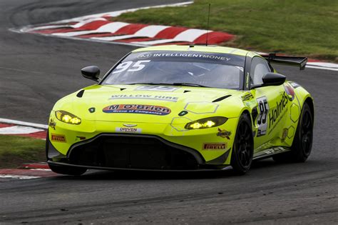 Aston Martin Vantage Amr Gt4 British Gt Championship