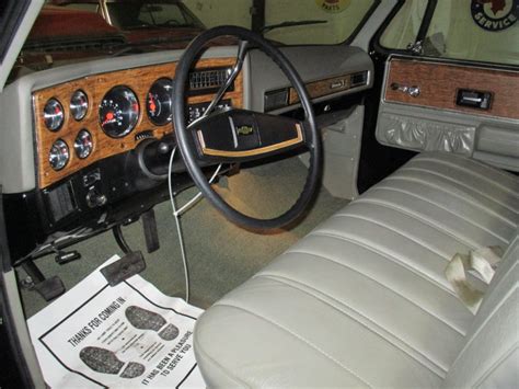 1975 Chevy Truck Interior