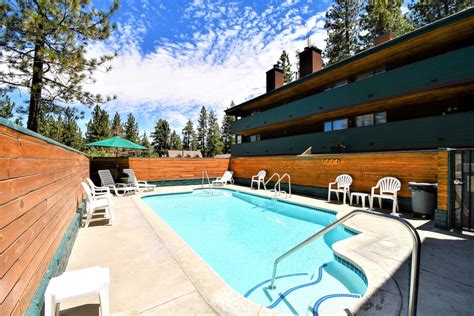 Snow Lake Lodge Big Bear Lake, California, US - Reservations.com