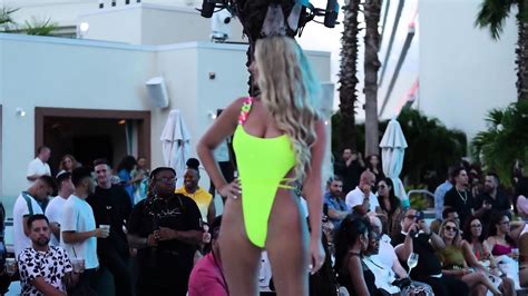 Hot Big Ass Models 03