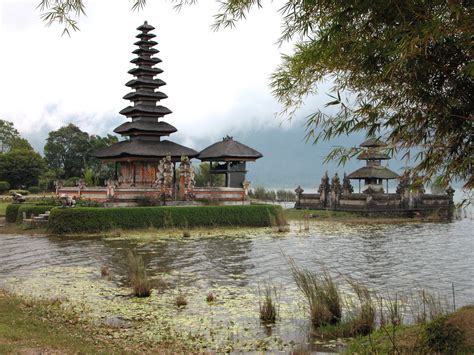 Bedugul Temple Free Photo Download | FreeImages