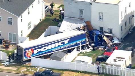 Tractor Trailer Crashes Into New Jersey Home KVNU News For Northern