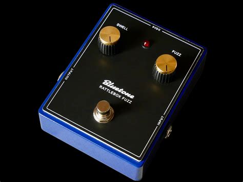Review: Bluetone Rattlebox Fuzz – Kitarablogi.com – Finland's premier