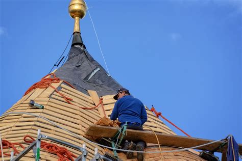 Wo Arbeiten Dachdecker Bedachungen Info