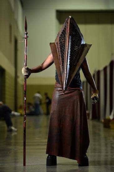 pyramid head cosplay on Tumblr