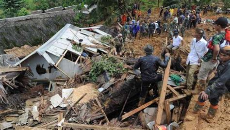 Evakuasi Korban Longsor Sukabumi Dilanjutkan Besok Pagi 15 Tewas Dan