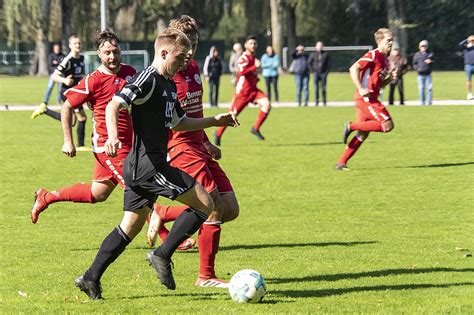 Fu Ball Bildergalerie Fc Memmingen Ii Setzt Erfolgsserie Gegen Tsv