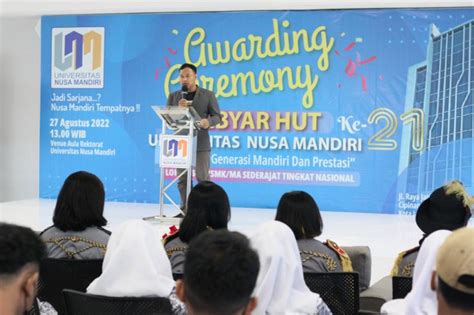 Unm Sukses Gelar Awarding Ceremony Gebyar Hut Ke 21 Republika Online