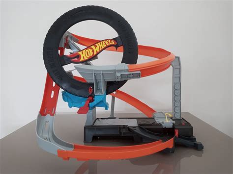 Pista de Percurso Hot Wheels Oficina Mecânica Motorizada Brinquedo Mattel Usado 74921416 enjoei