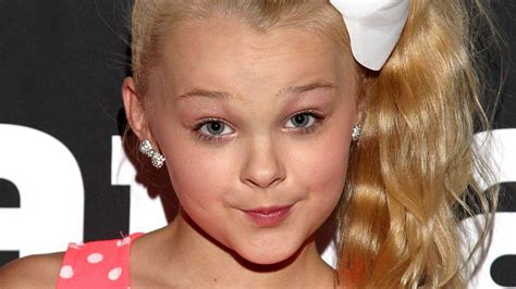 Closeup Photo Of Pretty Jojo Siwa Hd Jojo Siwa Wallpapers Hd