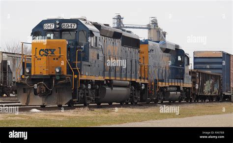 CSX EMD Locomotive w/ blue & yellow paint Stock Photo - Alamy