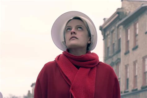 June The Handmaid S Tale Season 3 Finale Recap Popsugar Entertainment Photo 2