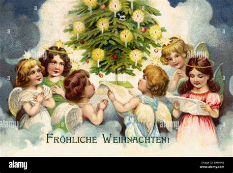 Christmas carols choir hi-res stock photography and images - Alamy