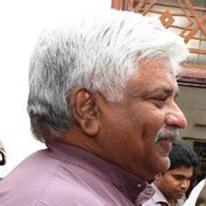 Arjuna Ranatunga - Age, Family, Bio | Famous Birthdays