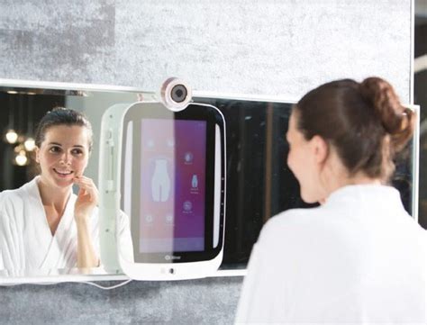 Hi Mirror Plus Specchio Smart Per La Bellezza Presentato Al Ces