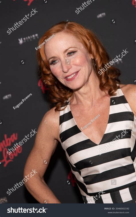 13 Imágenes De Karen Strassman Imágenes Fotos Y Vectores De Stock Shutterstock