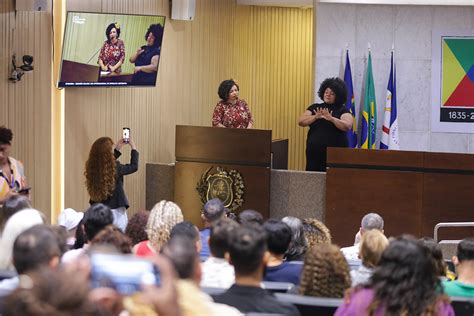 Dia Internacional Do Orgulho LGBTQIAPN 2024 Aplausos A Quem Resiste E