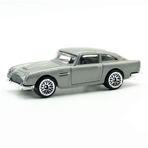 Hot Wheels Aston Martin Db Case E