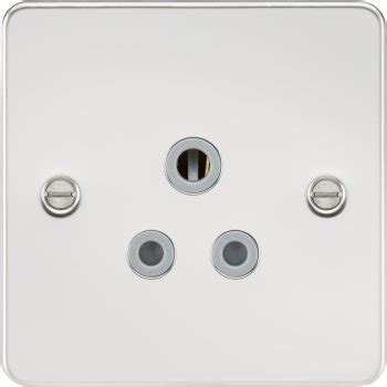 Knightsbridge Flat Plate Polished Chrome A Unswitched Round Pin Socket