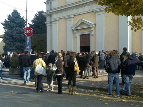 L Ultimo Abbraccio A Debora Rosa Profumata In Paradiso Cronaca