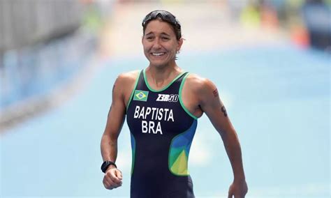 Triatleta Luisa Baptista Apresenta Melhora E Transferida Para Uti De