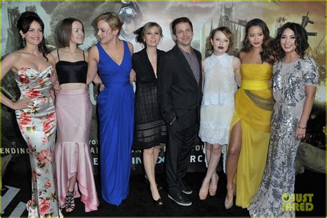 'Sucker Punch' Cast Reunites 10 Years After Film Debut - See The Pic ...