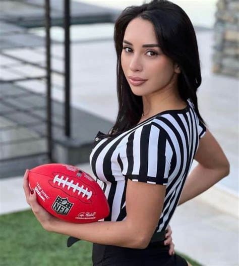 Veronica Perasso Wiki, Bio, Age, Net Worth, Height, Weight, Boyfriend ...