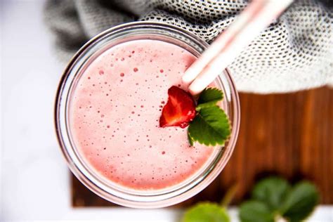 Strawberry Yogurt Smoothie Recipe