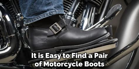 How to Wear Motorcycle Boots | 5 Easy Processes (2023)